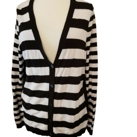 Lane Bryant Size 18/20 Black White Striped Cardigan Sweater - Picture 2 of 6